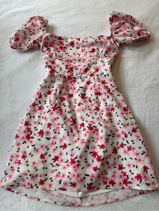 Princess Polly Dresses & Skirts - Princess Polly White Mini Dress with Pink Floral Print